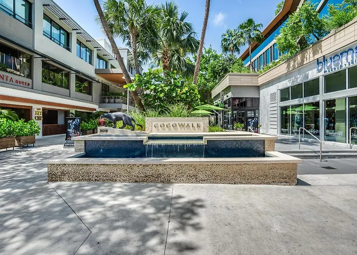 Coconut Grove Bayview Unit Parking Included