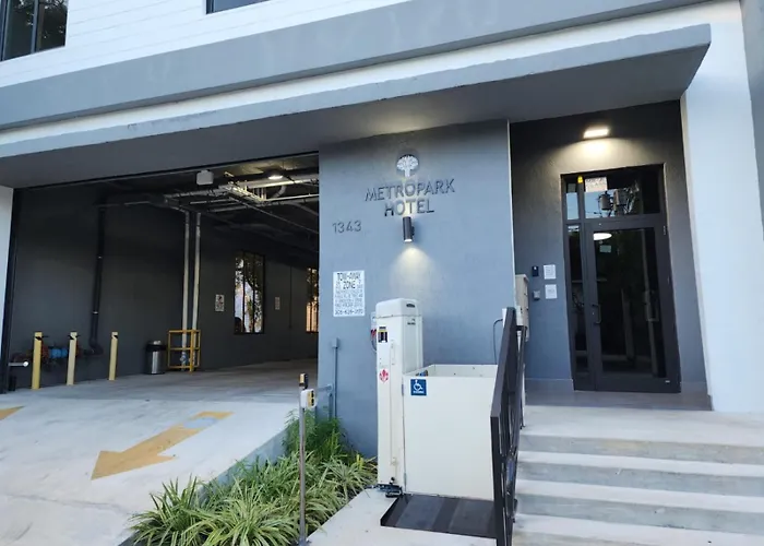 Metropark Hotel